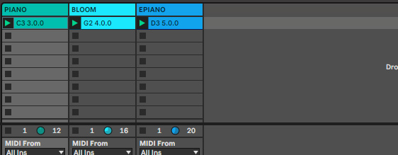 Session View: три MIDI-клипа с Length 3.0.0, 4.0.0 и 5.0.0 запущены вместе; под клипами видны круговые индикаторы петель