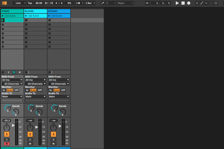 Control Bar с кнопкой Capture MIDI и Session View: на дорожке PIANO с включённым Arm появился новый клип из сыгранных нот.